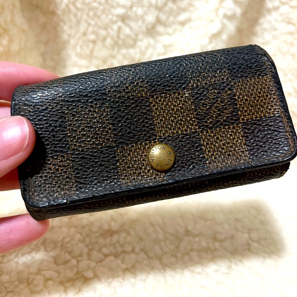 Louis Vuitton Damier Key Case - Picture 1 of 12